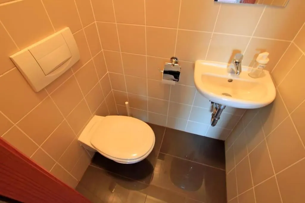 King'S Court Apartments - City Centre -Free Garage Budapest 0*,