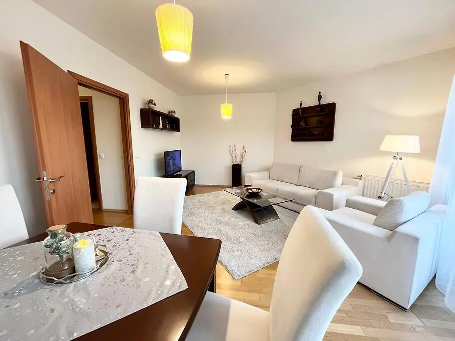 King'S Court Apartments - City Centre -Free Garage Budapest